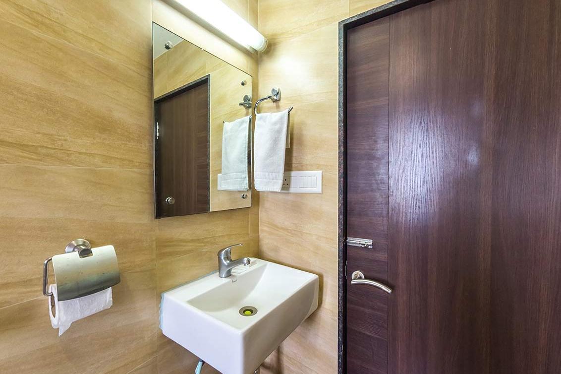 Hotel Kirti Jāmnagar Eksteriør billede